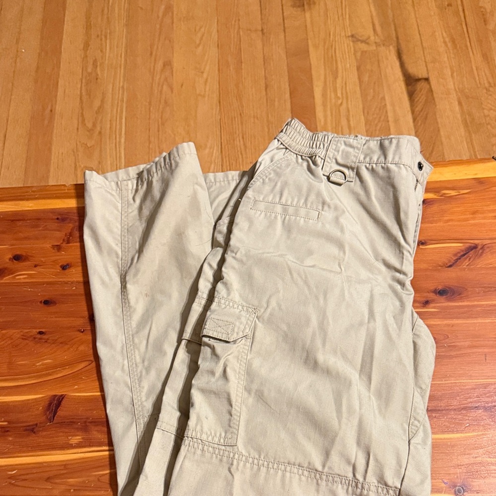 5.11 Tactical women's Light Tan/dessert sand Cargo Pants